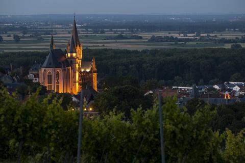 Oppenheim lockt unter anderem mit der Katharinenkirche Touristen an. Archivfoto: hbz/Sämmer