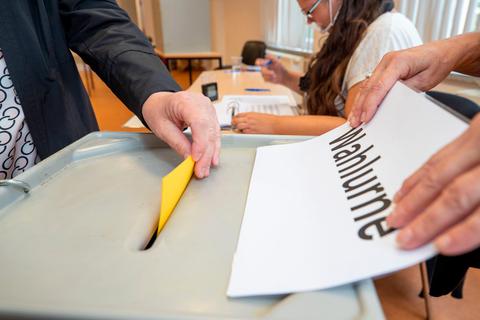 In Rheinland-Pfalz dürfen 16- und 17-Jährige bisher noch nicht an Kommunal- und Landtagswahlen teilnehmen. Das will die Ampel-Regierung ändern.