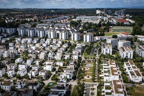 Die ab 2005 entwickelten Gonsbachterrassen waren das letzte Baugebiet in Mainz, in dem im größeren Umfang auch Einfamilien- und Reihenhäuser errichtet wurden.               Archivfoto: Sascha Kopp