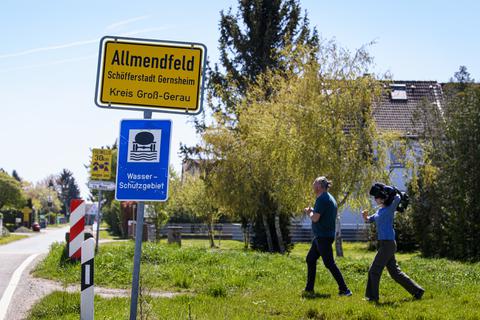 Ein Landwirtschaftsbetrieb aus Allmendfeld im Kreis Groß-Gerau soll Ursprung der Listerien sein.  Foto: Robert Heiler