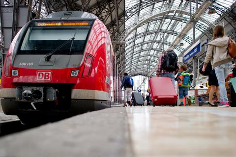 Für die Anbindung des neuen Flughafen-Terminals 3 in Frankfurt an das S-Bahn-Netz läuft das Planungsverfahren. Symbolfoto: dpa