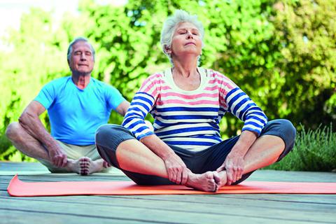 Beim Yoga oder anderen ähnlichen Übungen wird die Muskelspannung herabgesetzt. Archivfoto: gradyreese/fotolia/Seni
