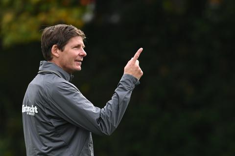 Oliver Glasner, Cheftrainer bei Eintracht Frankfurt.  Foto: dpa/ Arne Dedert