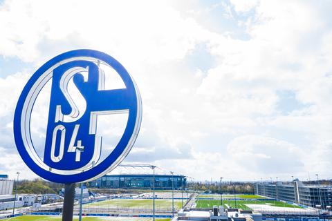 Schalke 04 steigt aus der Bundesliga ab.  dpa
