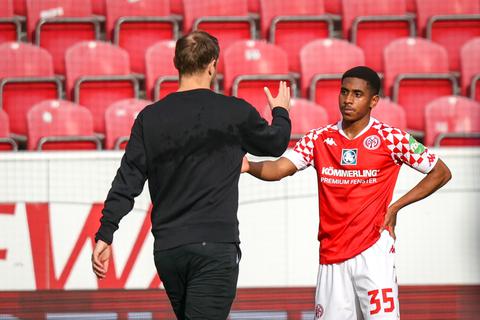 05-Coach Bo Svensson kann auch künftig auf Leandro Barreiro (rechts) bauen.  Foto: Lukas Görlach