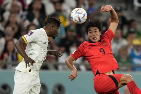 Noch immer ein Kandidat bei Mainz 05: der Südkoreaner Gue-sung Cho (rechts).