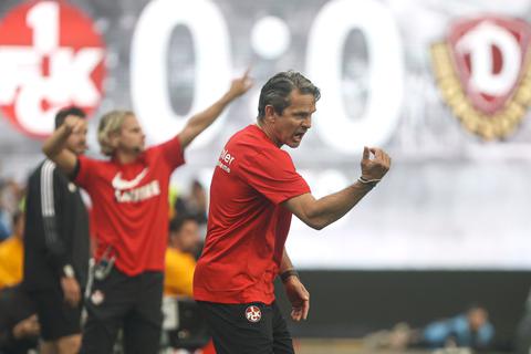Dirk Schuster weiß, wie Relegation geht. Am Dienstag entscheidet für den FCK "auch der Kopf". Foto: René Vigneron