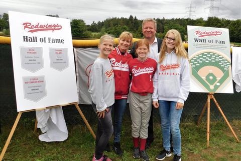 Frank Siebers mit Familie. Foto: Gemeinde Kriftel