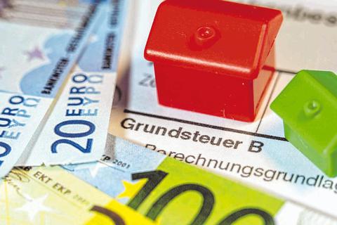 Alle Grundstücks- und Immobilienbesitzer müssen in Deutschland Grundsteuer zahlen. Foto: dpa